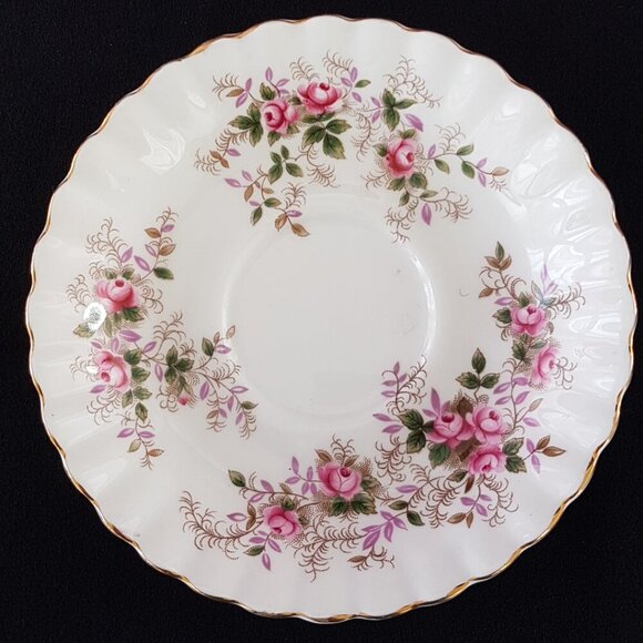 Royal Albert LAVENDER ROSE Tea Cup and Saucer English Bone China Pink Roses - Picture 10 of 11